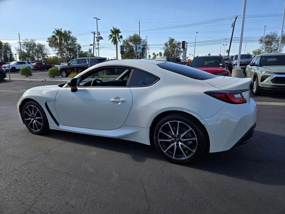 2022 Toyota GR86 2nd Gen - Image 4 of 20