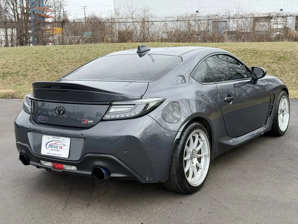 2022 Toyota GR86 2nd Gen - Image 5 of 16