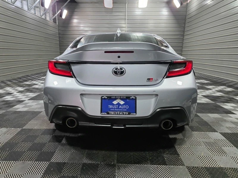 2022 Toyota GR86 2nd Gen - Image 5 of 20