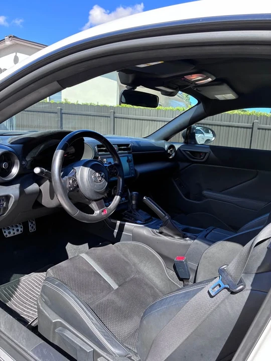 2022 Toyota GR86 2nd Gen - Image 5 of 10