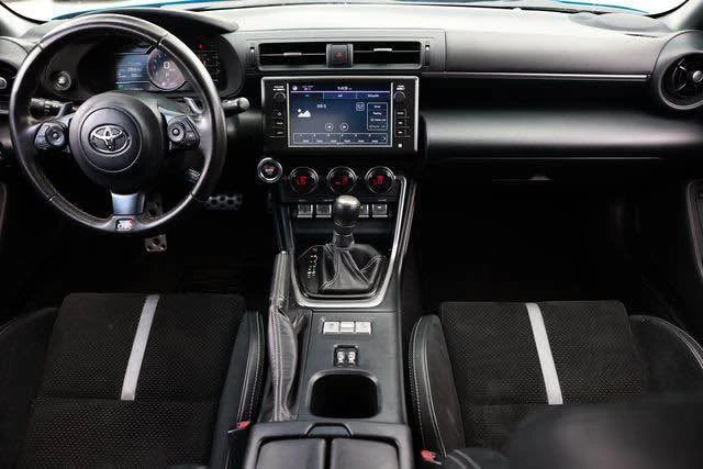 2022 Toyota GR86 2nd Gen - Image 2 of 3