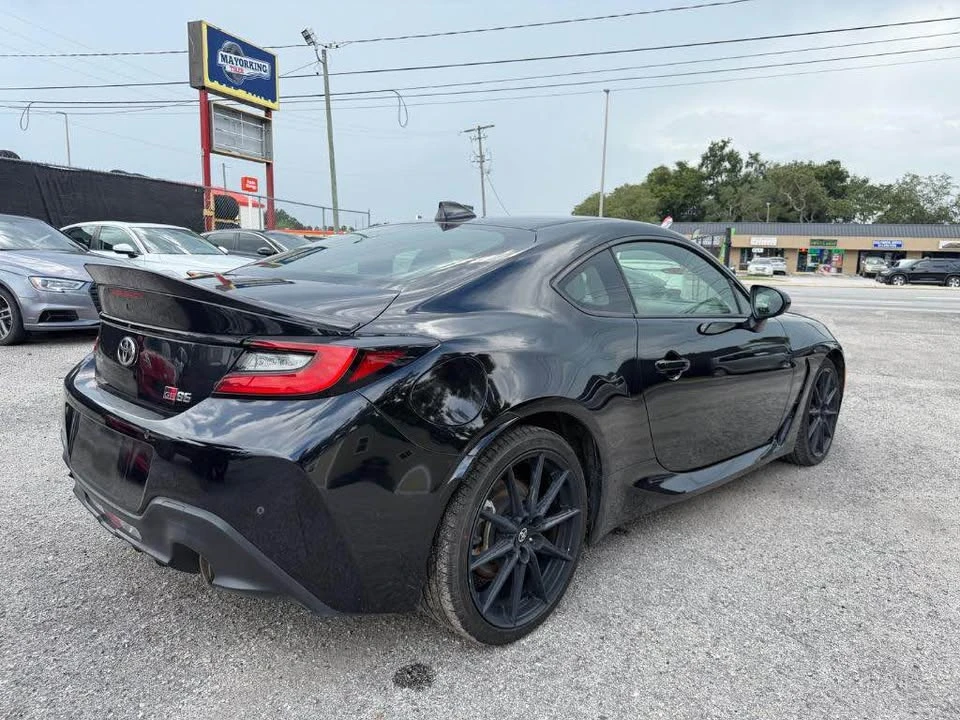 2022 Toyota GR86 2nd Gen - Image 5 of 16