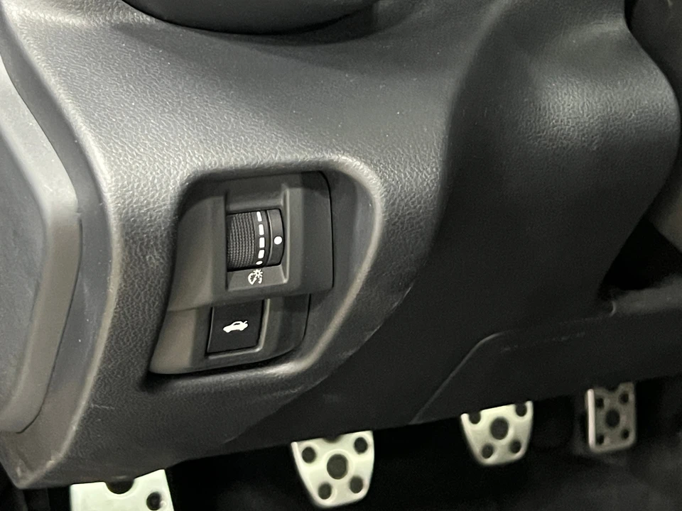 2022 Toyota GR86 2nd Gen - Image 5 of 31