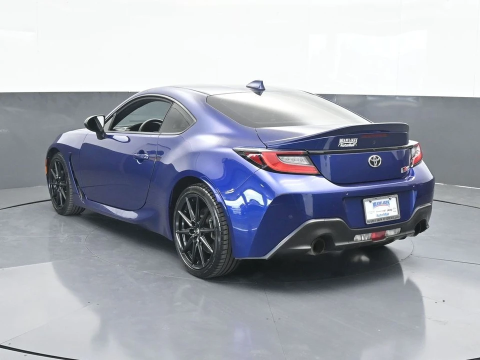2022 Toyota GR86 2nd Gen - Image 4 of 12
