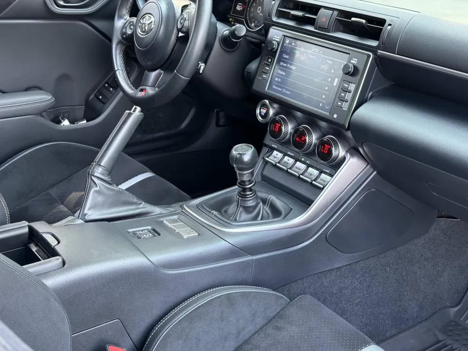 2022 Toyota GR86 2nd Gen - Image 8 of 20
