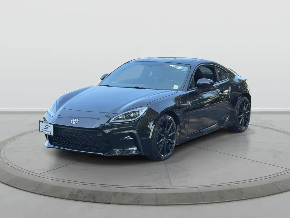 2022 Toyota GR86 2nd Gen - Image 2 of 20