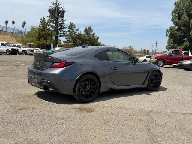 2022 Toyota GR86 2nd Gen - Image 5 of 17