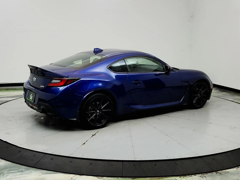 2022 Toyota GR86 2nd Gen - Image 5 of 31