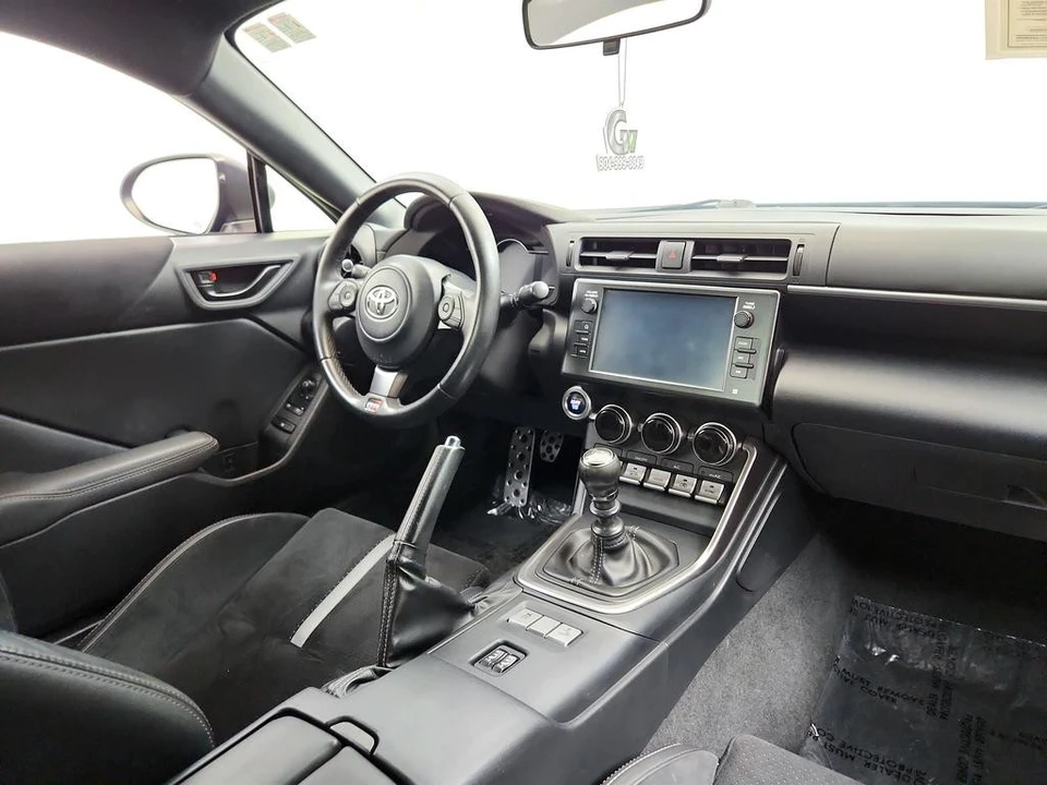 2022 Toyota GR86 2nd Gen - Image 24 of 31