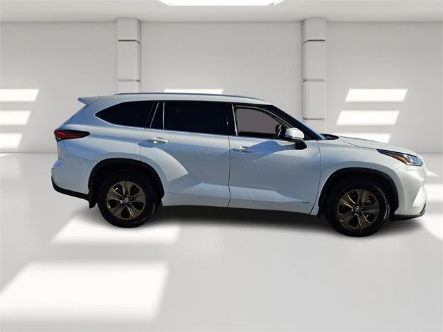 2022 Toyota Highlander - Image 6 of 21