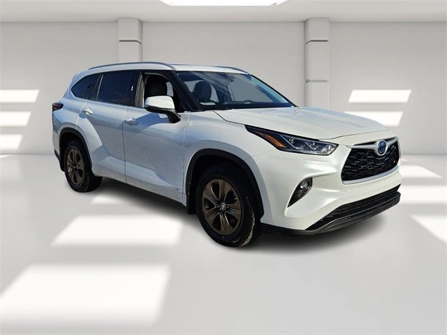 2022 Toyota Highlander - Image 7 of 21