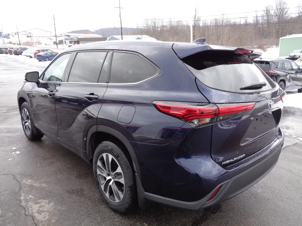 2022 Toyota Highlander - Image 6 of 21