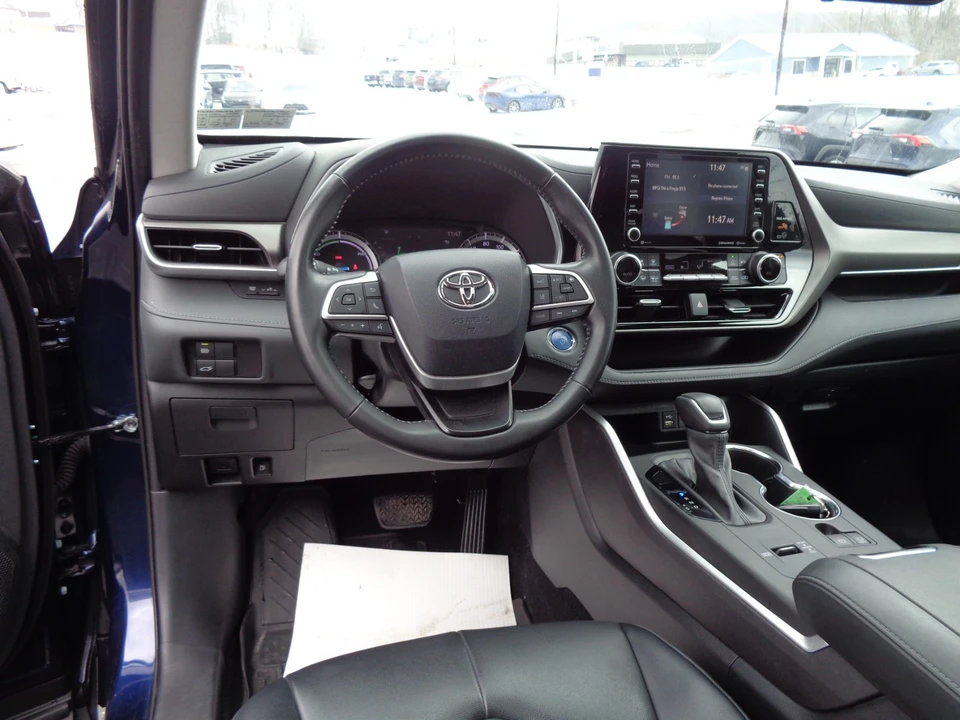 2022 Toyota Highlander - Image 19 of 21