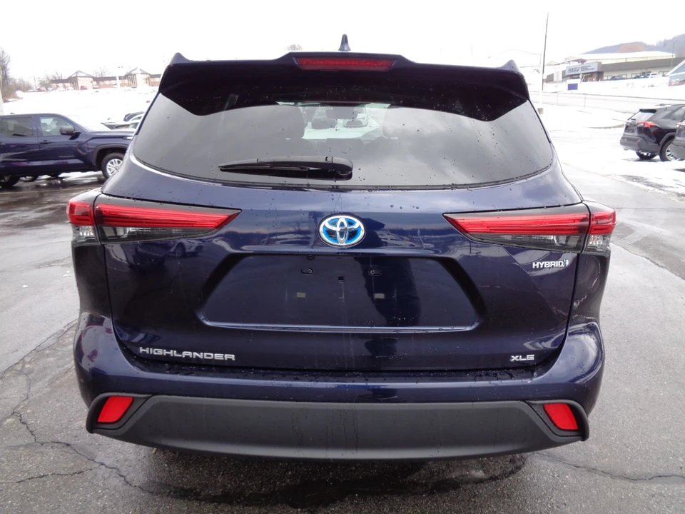 2022 Toyota Highlander - Image 5 of 21