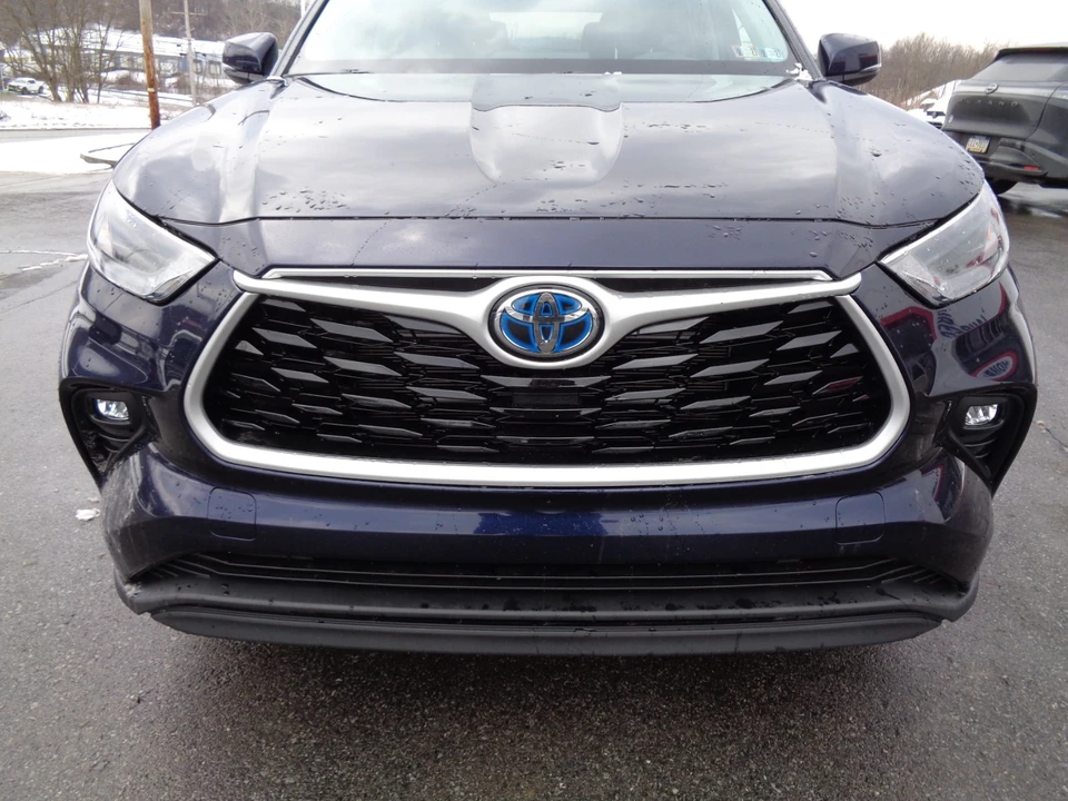 2022 Toyota Highlander - Image 9 of 21