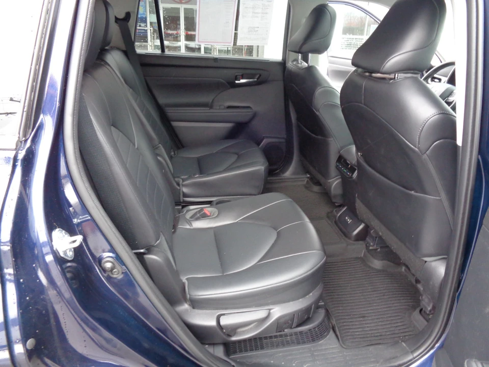 2022 Toyota Highlander - Image 21 of 21