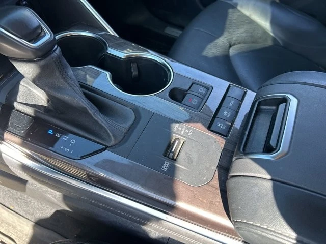 2022 Toyota Highlander - Image 13 of 15