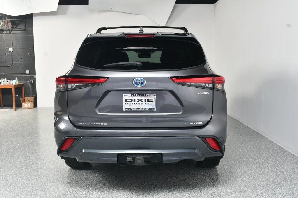2022 Toyota Highlander - Image 10 of 12
