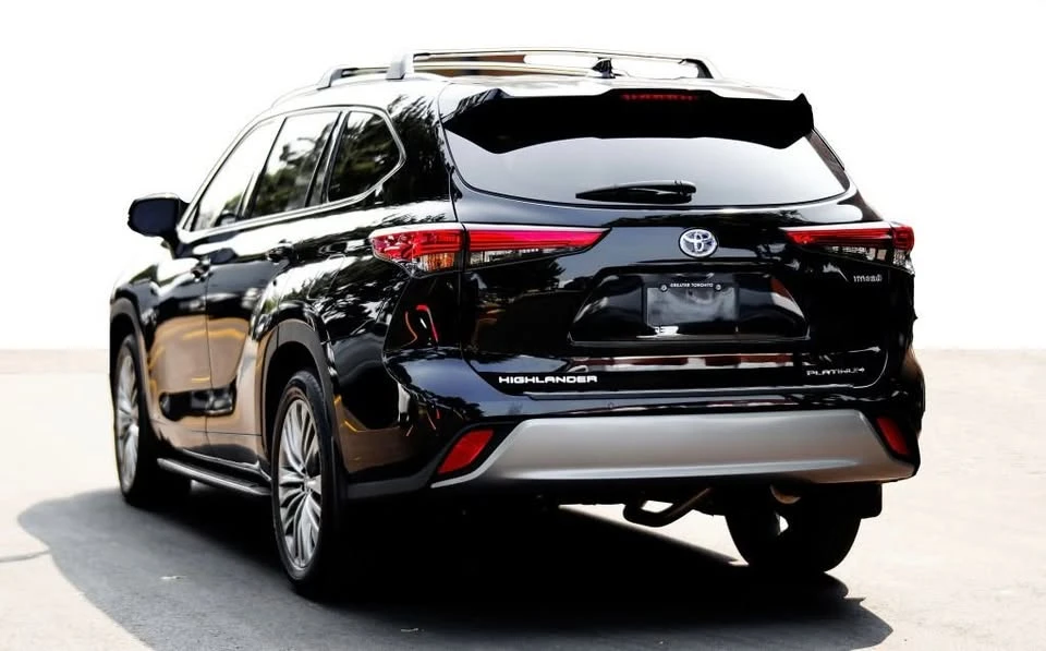 2022 Toyota Highlander - Image 5 of 15