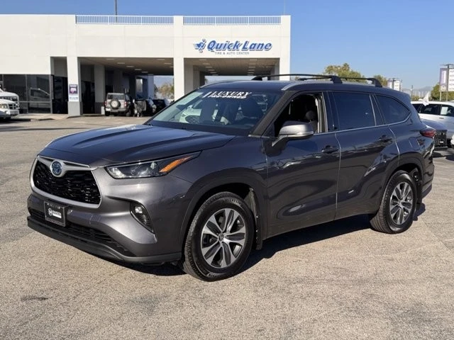 2022 Toyota Highlander - Image 7 of 12