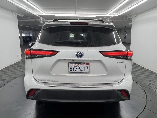 2022 Toyota Highlander - Image 6 of 9