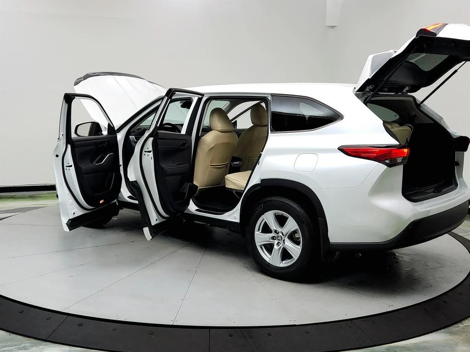 2022 Toyota Highlander - Image 12 of 12