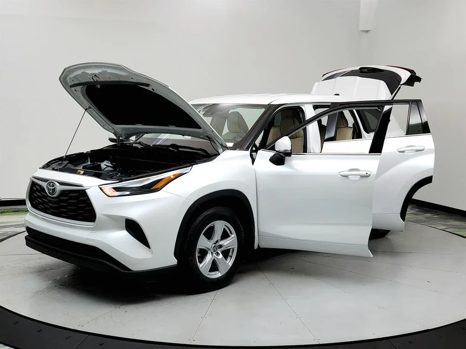 2022 Toyota Highlander - Image 6 of 21