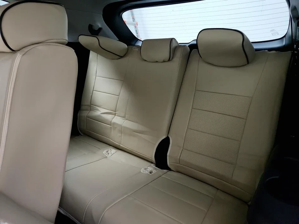 2022 Toyota Highlander - Image 15 of 21