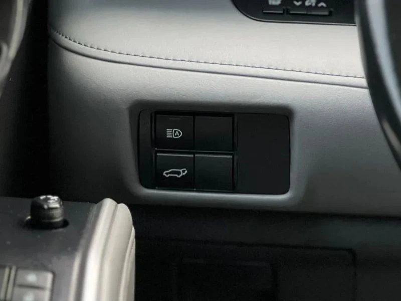 2022 Toyota Highlander - Image 11 of 12