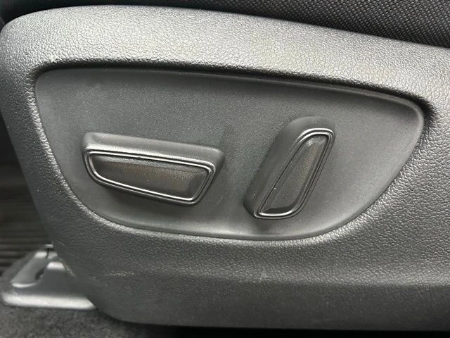 2022 Toyota Highlander - Image 7 of 12