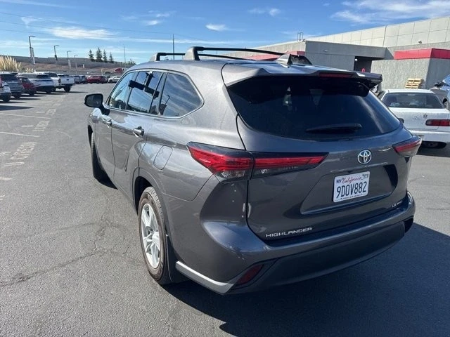 2022 Toyota Highlander - Image 4 of 12