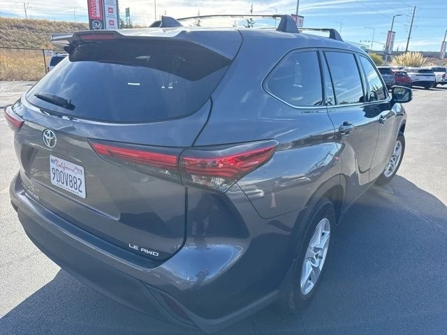 2022 Toyota Highlander - Image 6 of 12