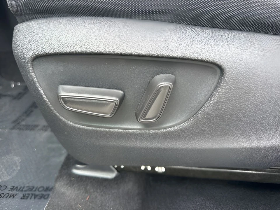 2022 Toyota Highlander - Image 10 of 12