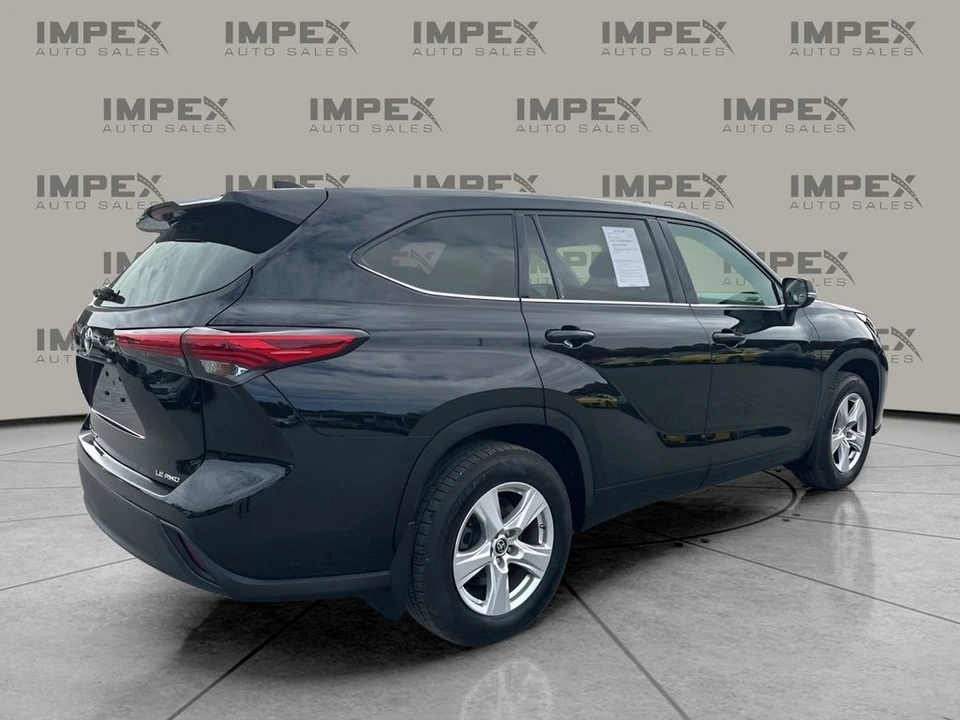 2022 Toyota Highlander - Image 5 of 12