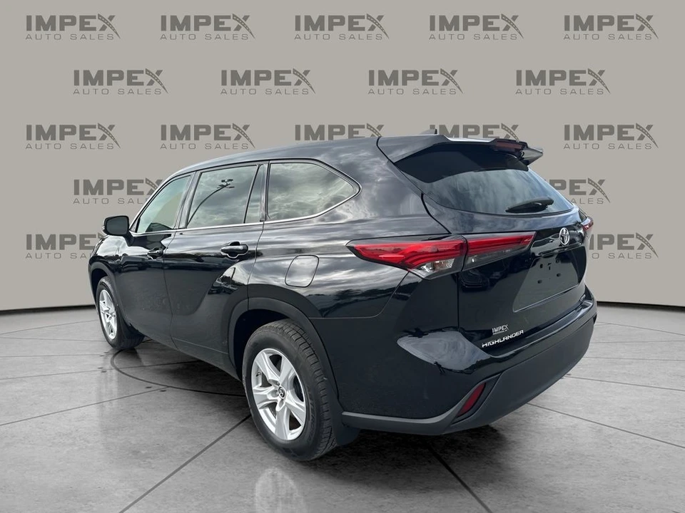 2022 Toyota Highlander - Image 3 of 12