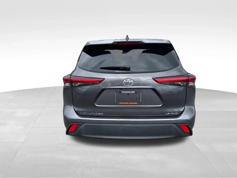 2022 Toyota Highlander - Image 4 of 12