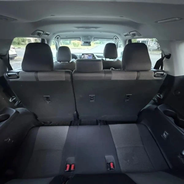 2022 Toyota Highlander - Image 10 of 12