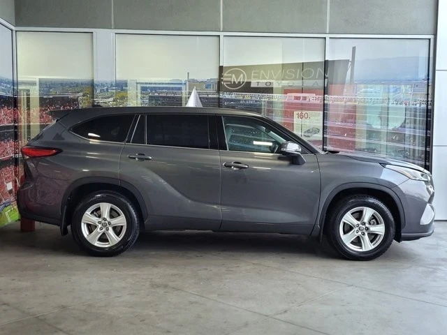 2022 Toyota Highlander - Image 4 of 12
