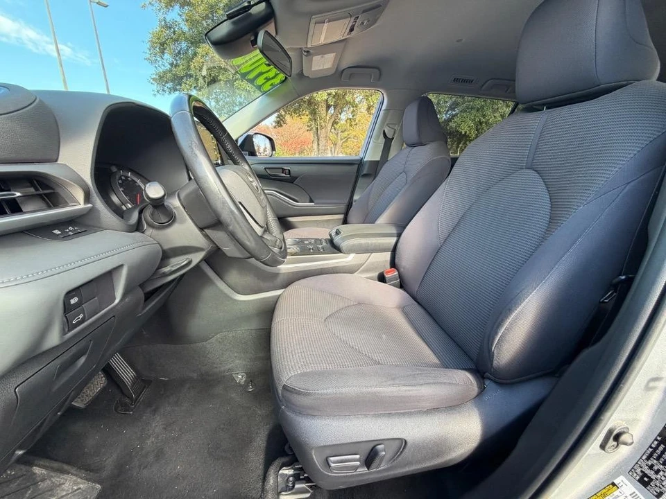 2022 Toyota Highlander - Image 6 of 21