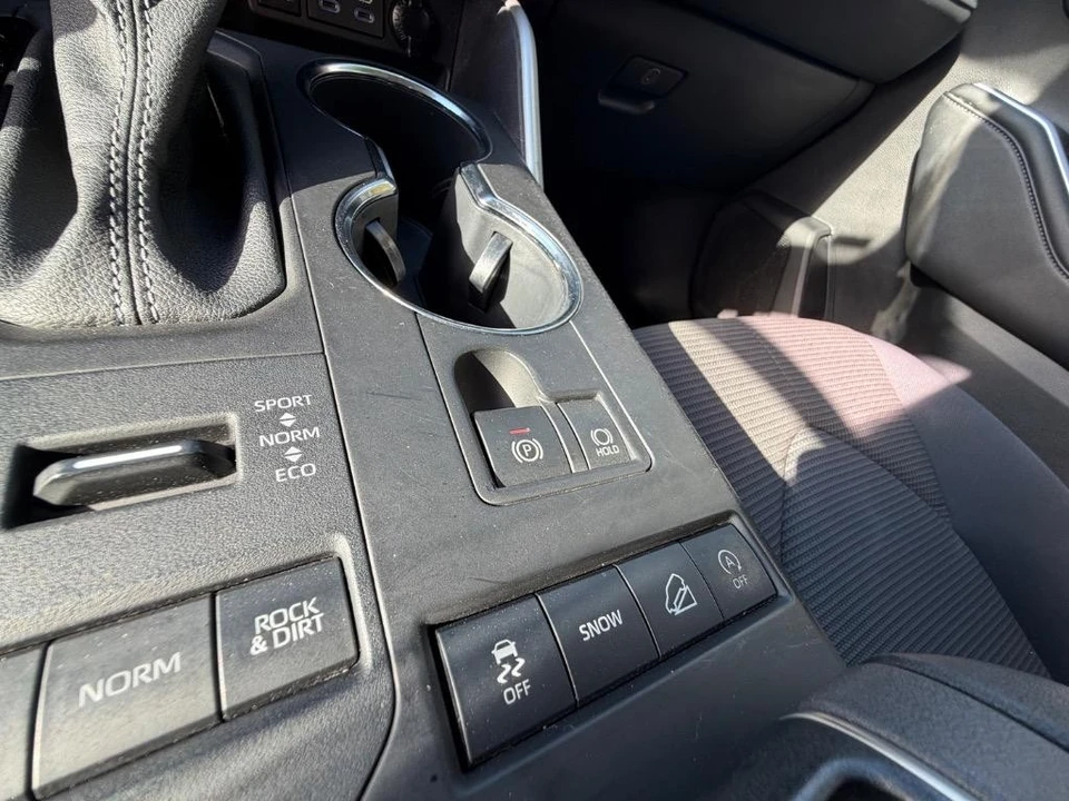 2022 Toyota Highlander - Image 20 of 21