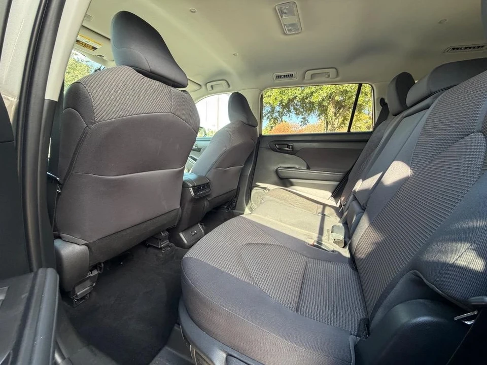 2022 Toyota Highlander - Image 21 of 21