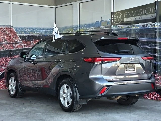 2022 Toyota Highlander - Image 6 of 12