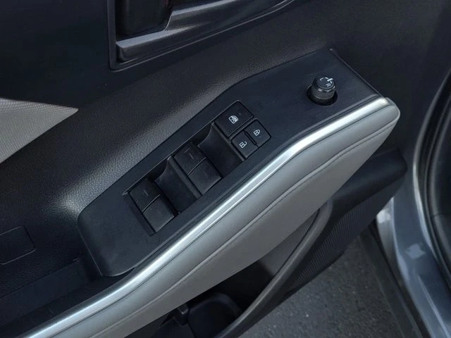 2022 Toyota Highlander - Image 10 of 12