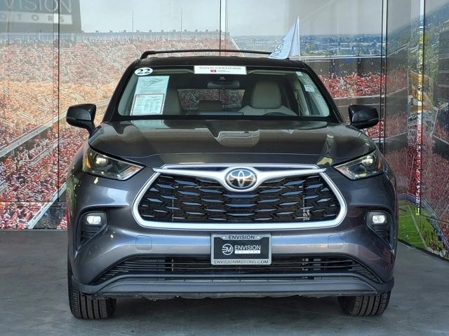 2022 Toyota Highlander - Image 3 of 12