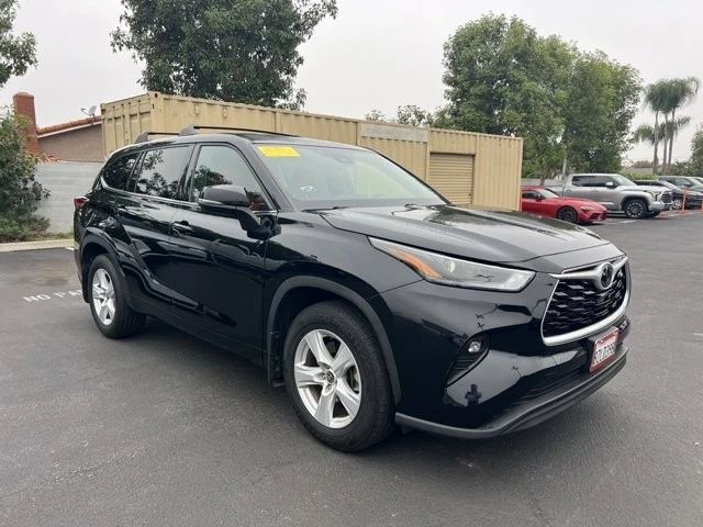 2022 Toyota Highlander - Image 3 of 10