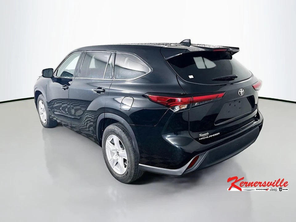 2022 Toyota Highlander - Image 5 of 21