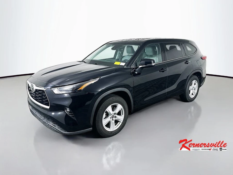 2022 Toyota Highlander - Image 3 of 21