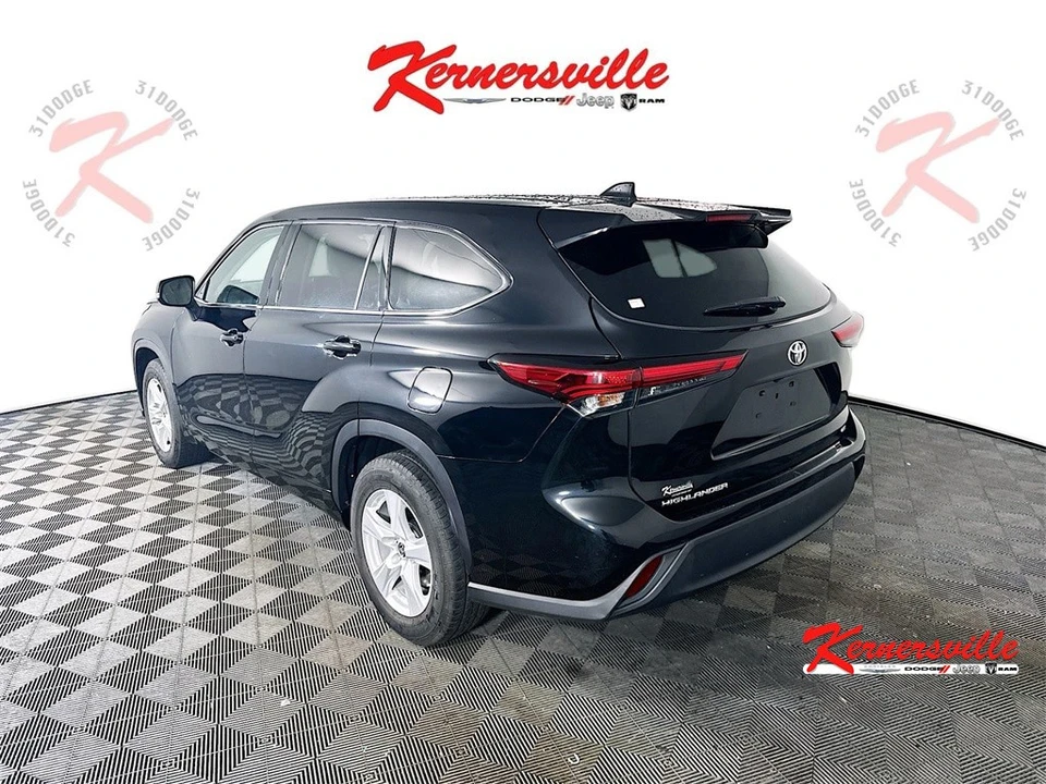 2022 Toyota Highlander - Image 5 of 21