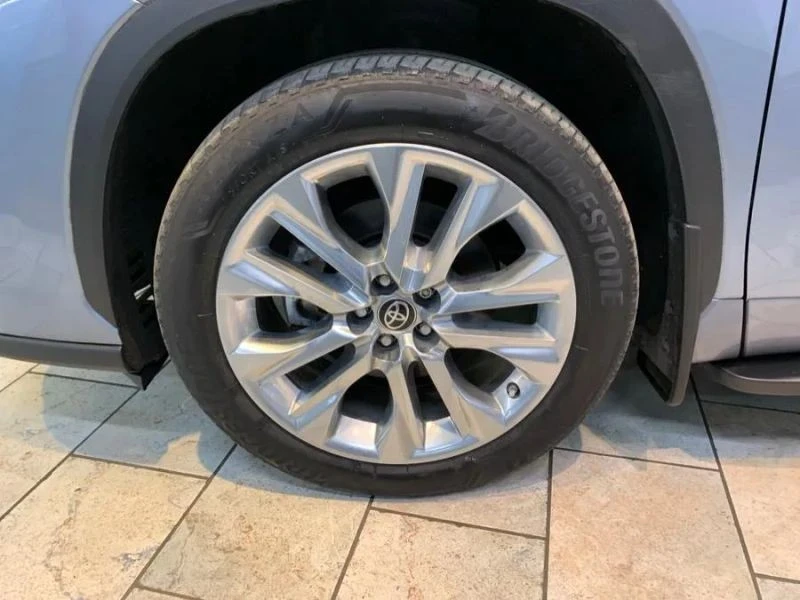 2022 Toyota Highlander - Image 12 of 12