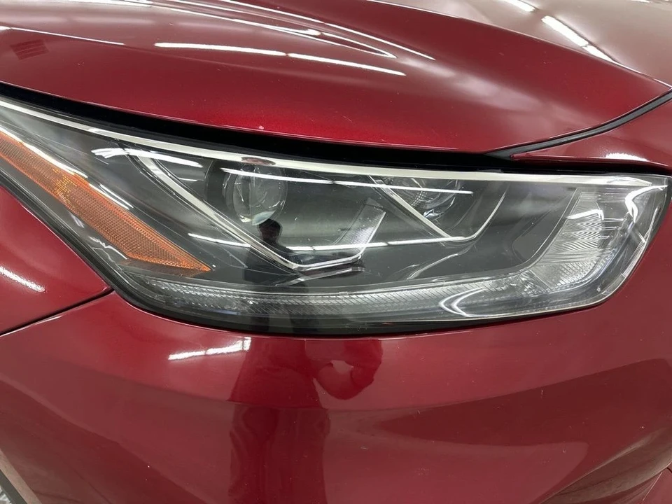 2022 Toyota Highlander - Image 14 of 21